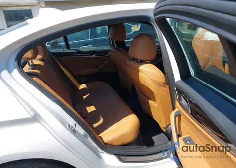 2021 BMW 530I из США, поврежденный, VIN WBA53BH01MWW96851